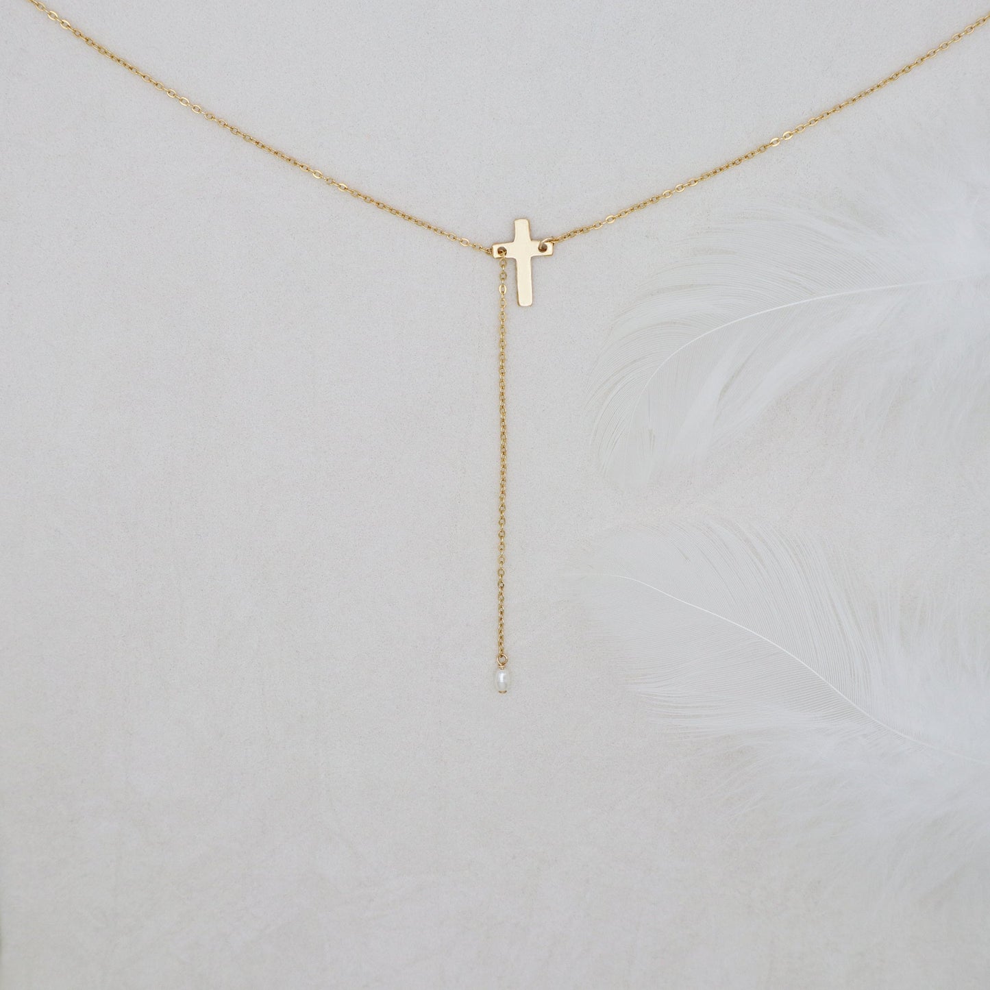 MINI CROSS LARIAT NECKLACE - GOLD